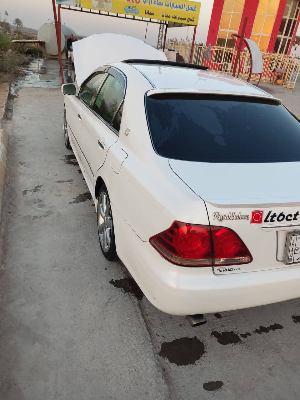 شاهينه البيع 2004 بس فحص كفاله السياره 115 وبيه مجال عنوان نجف عباسيه ***********
