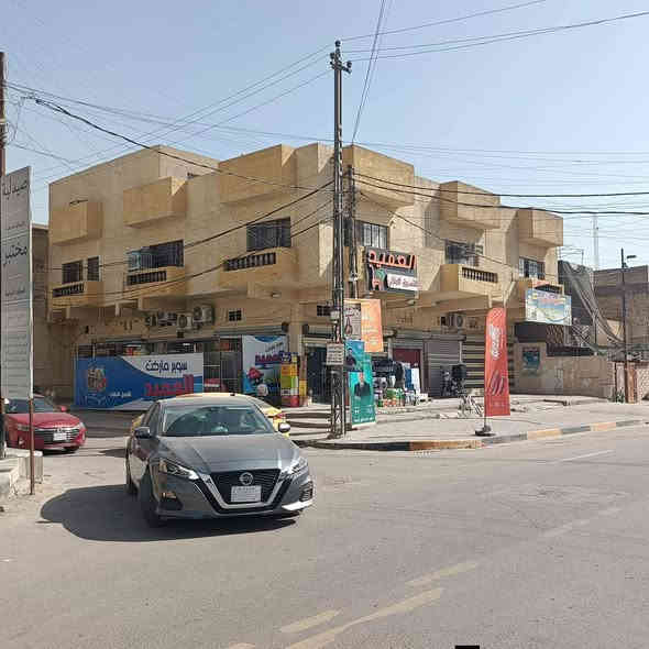 للبيع بنايه تجاريه ركن 
العنوان بغداد الدوره ميكانيك
مساحه  400 متر
واجهه 20 متر 
عدد المحلات  8
عدد الشقق السكنية 4
مشغولة بكامل البنايه
الوارد الشهري 6  مليون قابل لزياده
مكتب الاستثمار للعقار  
ابو أركان ***********
