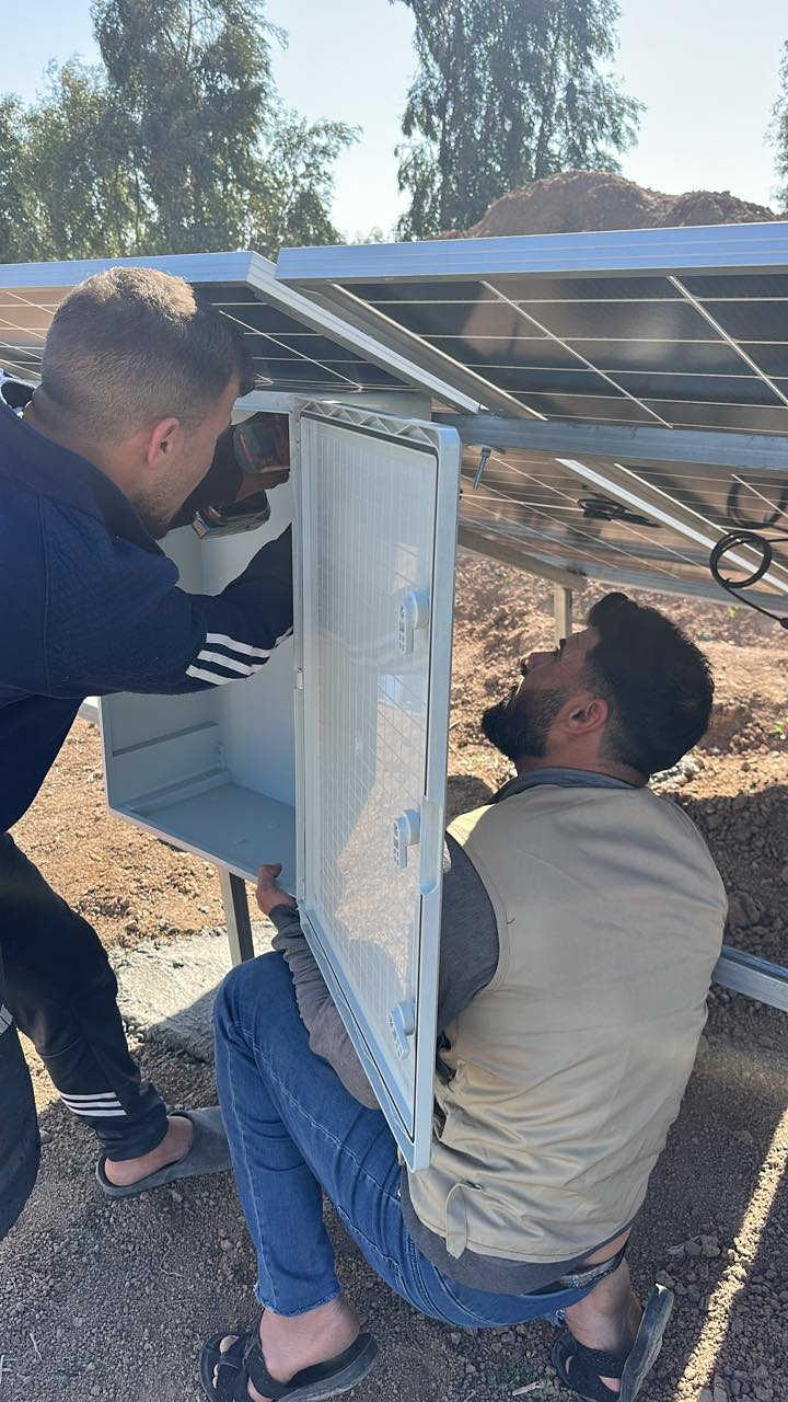 كوادر شركة صُنّاع الريادة تتسابق مع الزمن لإنجاز منظومات الطاقة الشمسية بأسرع وقت،
لضمان ريّ محاصيلكم في اللحظة التي يكون فيها النبات بأمسّ الحاجة إلى الماء 🌱☀️

نوفّر لكم حلول طاقة شمسية موثوقة لتشغيل المضخات والغواطس بكفاءة عالية،
مع تقليل كلفة التشغيل وضمان استمرارية الري حتى في أوقات انقطاع الكهرباء.

🔹 سرعة في التنفيذ
🔹 دقة في التركيب
🔹 جودة في المكونات
🔹 متابعة ودعم فني مستمر

مع صُنّاع الريادة… استثمر في الشمس لتحصد النجاح 🌾


**إذا كنت صاحب هذا الإعلان وتريد حذفه لأي سبب، رجاءا أرسل رسالة إلى الدعم الفني**