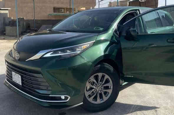 تويوتا سيينا موديل 2021  لون مميزة 
  موصفات عادي صور الضرر او السونار
  موجوده  رقم بغداد اب اسمي  تحويل ثاني يوم ممشتغله خط السياره ماشيه 123 مايل حقيقي
 رقم صاحب سيارة ***********
