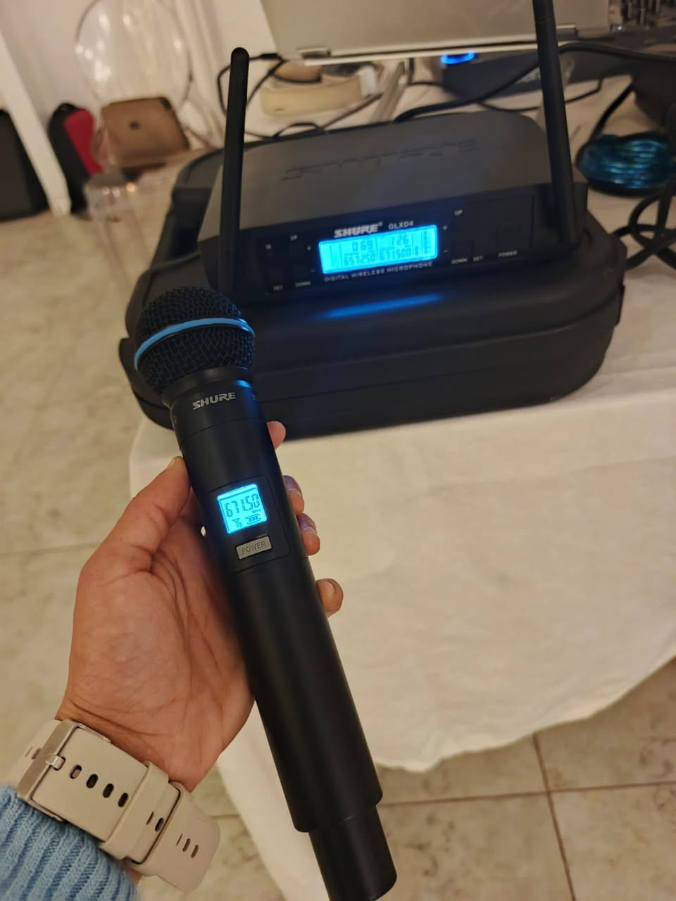 سستم صوت كامل للبيع ،مكسر داينكورد 1000،زوج سماعات هيمن همه وستانداتهم والوايرات مالاتهم ،مايك شور كلهم رايدتهم بيعه وحده سوى بمليون


**إذا كنت صاحب هذا الإعلان وتريد حذفه لأي سبب، رجاءا أرسل رسالة إلى الدعم الفني**