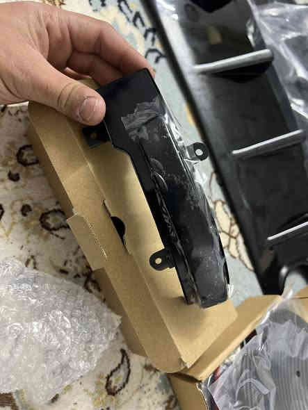 سڵاو هاوڕێیان ئەم ئەشیایەنە بەردەستە 
قرشی سەرسەقف بۆیاخ کراو بە ٣٥ هەزارە جاری پیش و رەشی مات بوو
هیلالی چەمەلەغ ١٥  هەزار
قەباخ بەنزین ١٥ هەزار
قایش قوڕ جووتی بە ١٠  تاقمی بە ٢٠
لیدی ئاوینە ئیشارەت ٢٥ هەزار
لیدی ناو عەتەر ٦ هەزار
لیدی ناو  چەمەلەغ  پێشەوە٢٠ هەزار
ئاوینە باتمان
سکوبی جام 
گەیاندن بەردەستە لە سلیمانیم
***********
توصيل موجود 
فورتيكسً مال قمارة ٣٥ الف اسود لماع
