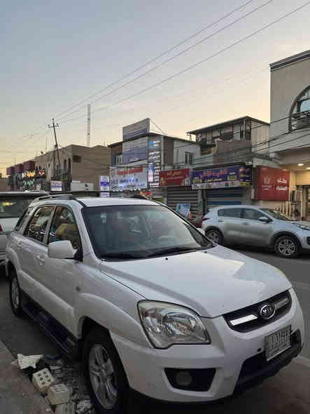 كيا سبورتج 2009 للبيع
مكينة ٢٠٠٠
اللون ابيض
رقم بغداد الماني
حادث جاملغ خلفي صبغ 
الامام ربع جاملغ مع الدعامية حسب ماموضح بالسونار 
كير ومحرك سليم 
تخم تاير جديد
بطارية جديدة
شاشة اندرويد

السعر ١١٧ وبيها مجال 

المكان بغداد الدورة 
***********
