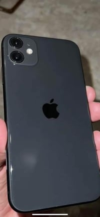 ايفون ١١ عادي  مكفول مو الفتح بطاريته ٧٠ ذاكره ١٢٨ جهاز جديد بجيس ٠٧٧٦...