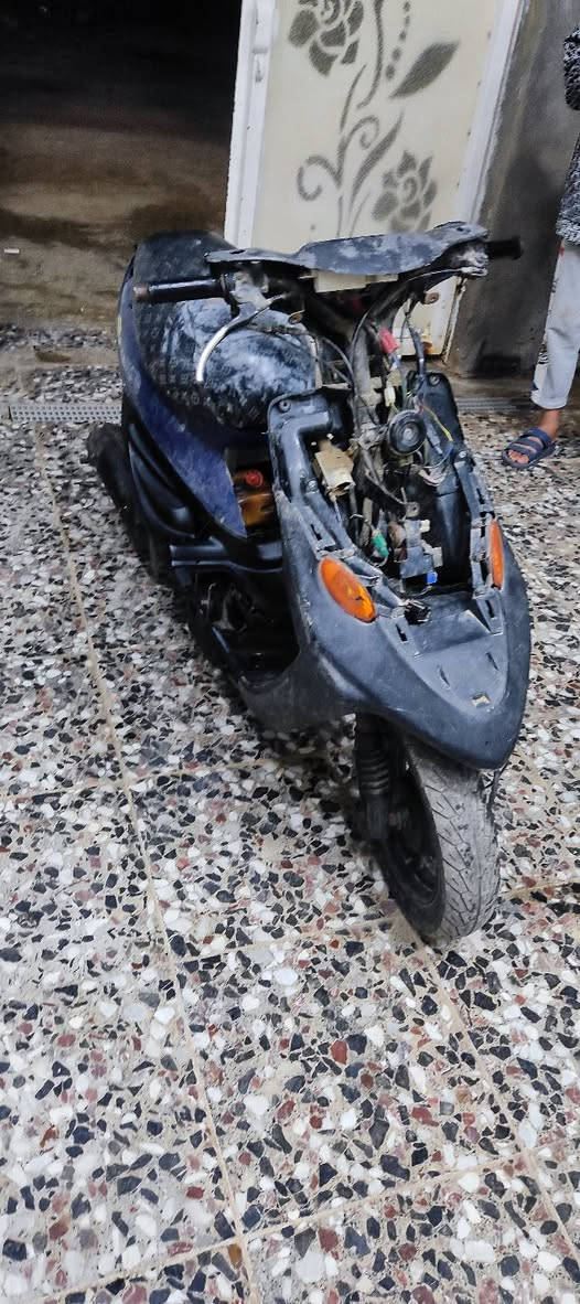 دراجه للبيع 9زروف تشتغل وتطفه ما ادري شبيه ابيع كوم حديد سعر 120 وبيهه مجال مكان المجر الكبير للعلم المكينه ما مفتوحه ***********
