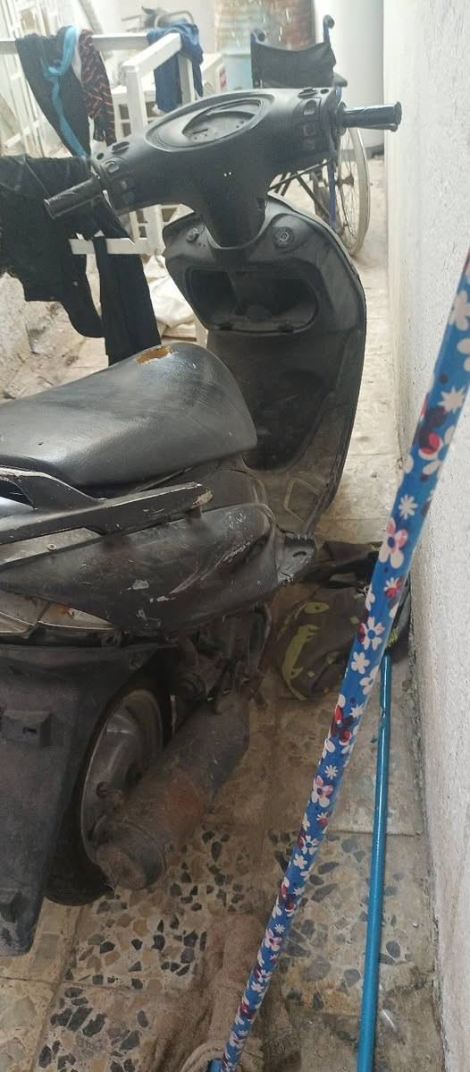 من رخصة الادمن ماكس ثعلب للبيع شغالة سلف وهندر بيهة  نواقص كهربائيات بدون اوراق سعرهة 200 وبيعة مجال كلش قليل وهذا رقمي *********** بي واتساب
