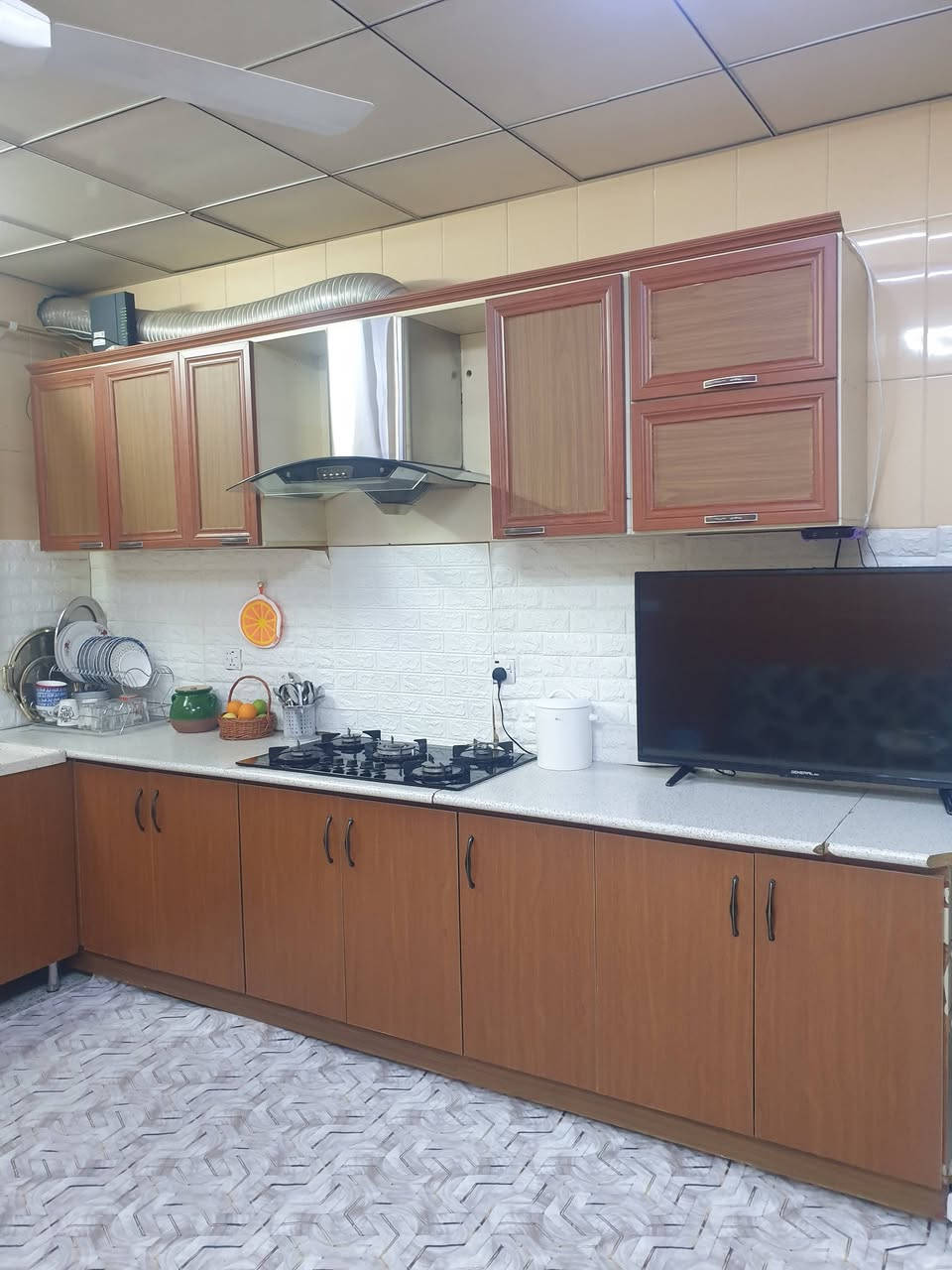 ئەم کەوانتەرە بۆ فرۆشتن لە سلێمانی -  کانی با  ٧٥٠  هەزارو معامەلە تەباخ و سەلاجەی لەگەڵ 
نیە
بۆ پەیوەندی ***********
