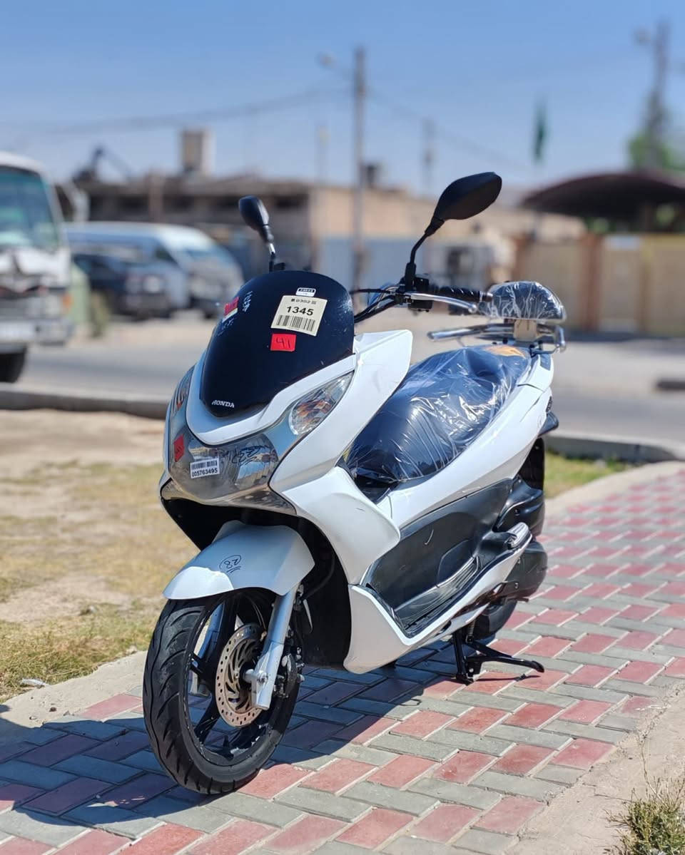 سلام عليكم....
دراجة (PSX)...(جيل الاول)  
🛵للبيع  
دراجة شلعه معدل كهربائيات كلهه شغاله 
دراجة جديده  بلادية
أي نقص مابيهة
جيب فيتر وتعال افحص
العنوان بغداد مدينه الصدر قرب مطعم ليمونة🍋 الاستفسار الاتصال على الرقم 📞 ***********
