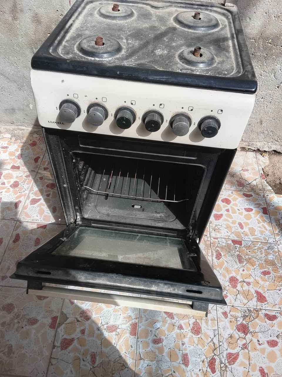 سلام عليكم طباخ شقال عوزه بس عيون البيع مكان حي جهاد واكو توصيل  ***********
