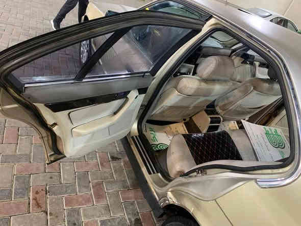 سلام عليكم
525 مسكر فانوص 
موديل 1990
كير عادي جاترك 260✈️
تبريد قطعتين شغال ثلج 
بغداد بأسمي سنويه لل29
مروحه كهرباء f01
محرك بي تنقيص كلش قليل مامأثر عليها شرط ترايك 200 
شاشه كاميرا وي البك حساسات 
سياره جاهزه مال جناي والسياره عندي من 2018
كهربائياتها كلها شغاله بدون جطلات وزلغ 
يرادلها فقط صبغ لليحب يصبغها 
كشنات جلد كهرباء كلها شغاله
مكانها بغداد الوزيريه قرب بنزين خانه الوزيريه 
***********
السعر 37 
السعر 37
