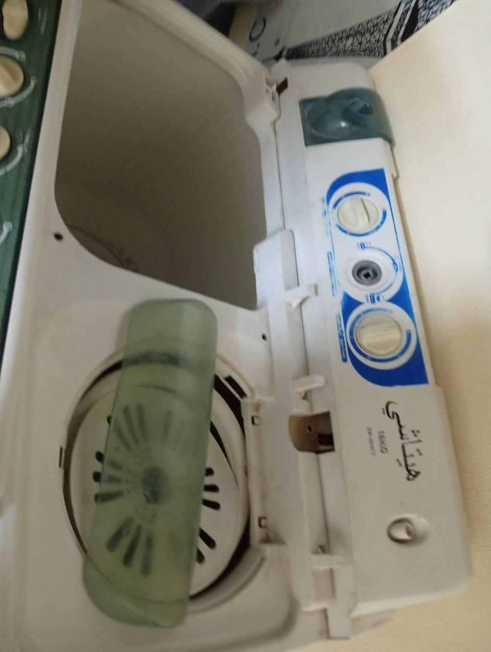 غسالات عدد 2يحتاجن تصليح للبيع***********
