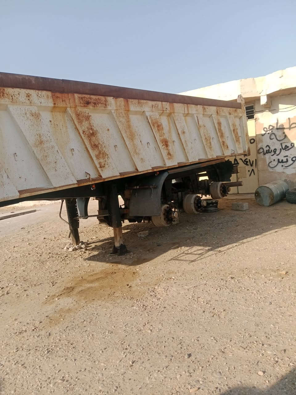 عربانه3محاور للبيع بدون تاير للاستفسار الاتصال ***********
