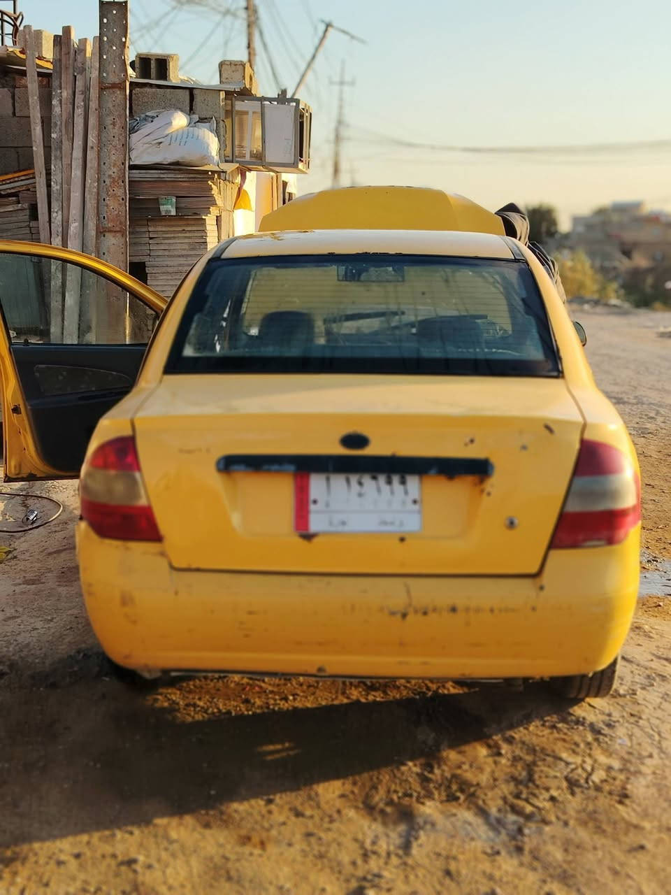 اسلام عليكم  خوان سياره طيبه مديل 15سياره كامله من كلشي تخم تاير جديد بيه طخات مثل ماموضح بل صوره سعر 25 وبيه مجال مكاني بغداد رقمي ***********
