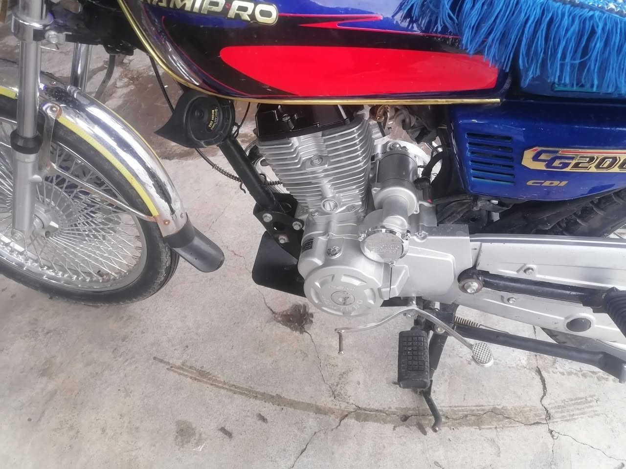 السلام عليكم دراجه للبيع نامي برو 5 كير موديل 25 محرك ستندر صلنصه كاتم السعر 700 بيها مجال حك الجيه مكاني جلولاء  اتصل ***********
