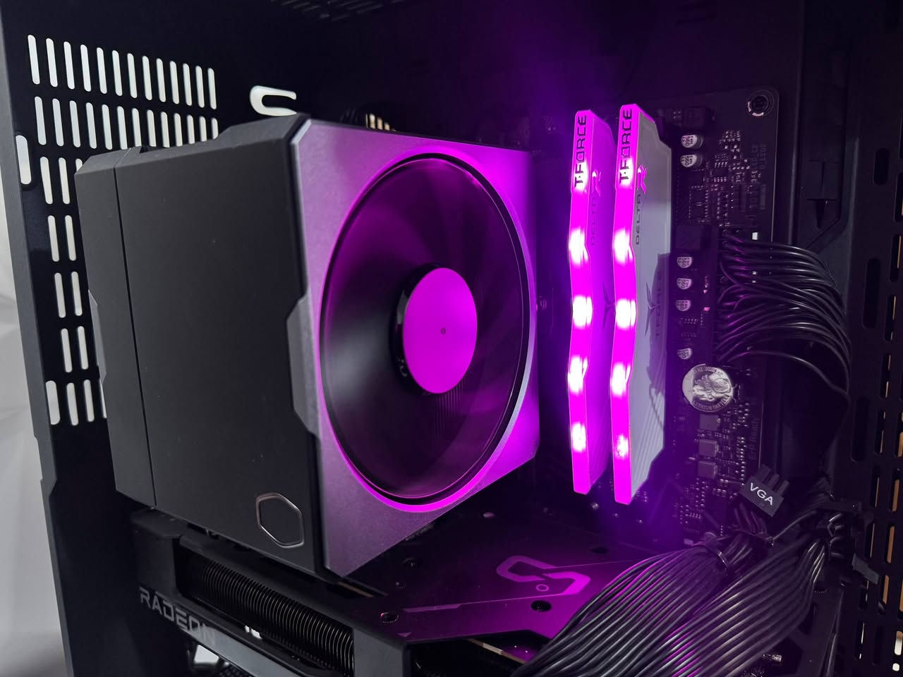 سلام عليكم
سيت اب كامل للبيع والتفاصيل جوة

الكيس:
AMD R5 5500 TRY
GIGABYTE AORUS ELITE B550M
TFORCE DELTA 16GB 8x2 3200MHZ RGB
ASUS DUAL RX 7800 XT 16GB
PSU FSP HYDRO G 1000W GOLD FULLY
COOLERMASTER APEX 612 هوائي
CASE COOLMAN
الكيس بدون فانات انطيك ويا كت من فانتك وفان اضافية تشدهن او لا براحتك

سعر الكيس بوحده 1,300,000 وبي مجال بسيط

الشاشة:
REDRAGON GM27X5QIPS
27inch
2K
IPS
200Hz
1ms
10bit
ستاند متحرك
السعر: 250 الف وبيها مجال بسيط

الups:
FARBER SOHO 1KV ONLINE
حالته جيدة والبطاريات عمرهن زين
السعر: 200 الف وبي مجال

الماوس:
LOGITECH PRO X SUPERLIGHT
125 الف وبي مجال بسيط

الكيبورد:
AULA F75
ابيض ويا كيكابس بيض شفافه
50 الف قفل

السماعة:
HYPER X CLOUD 3 واير
حالها حال الجديد
75 الف

كل القطع نظيفة ومتوفر توصيل بغداد ومحافظات
العنوان: بغداد المشتل او كرادة
الرقم: ***********

