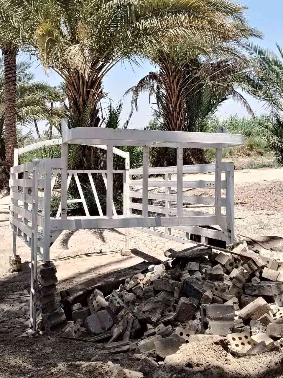سلام عليكم محجر للبيع نضيف وجاهز كبل شده للسياره لاستفسار على الرقم *********** مكان بابل قضاء القاسم
