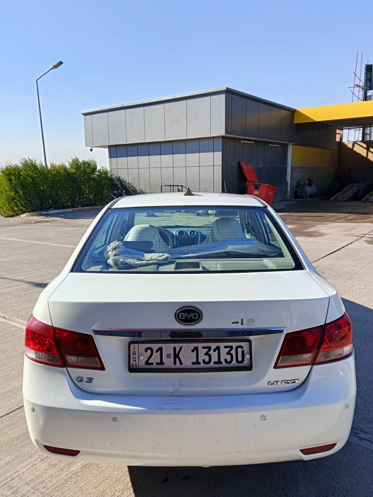 بی وای دی مۆدێل 2014 چوار پارچەی لای سەکن سبوغە دەعمی پێشەوەی نیە لای یایەق سبوغی نیە جەمپێکی کەمی سندوقی هەیە حەوزی نەگرتوە سەقف و دینگە بە شەرت وەرگەراو نیە شانسی نیتی 
*********** أربيل, العراق
