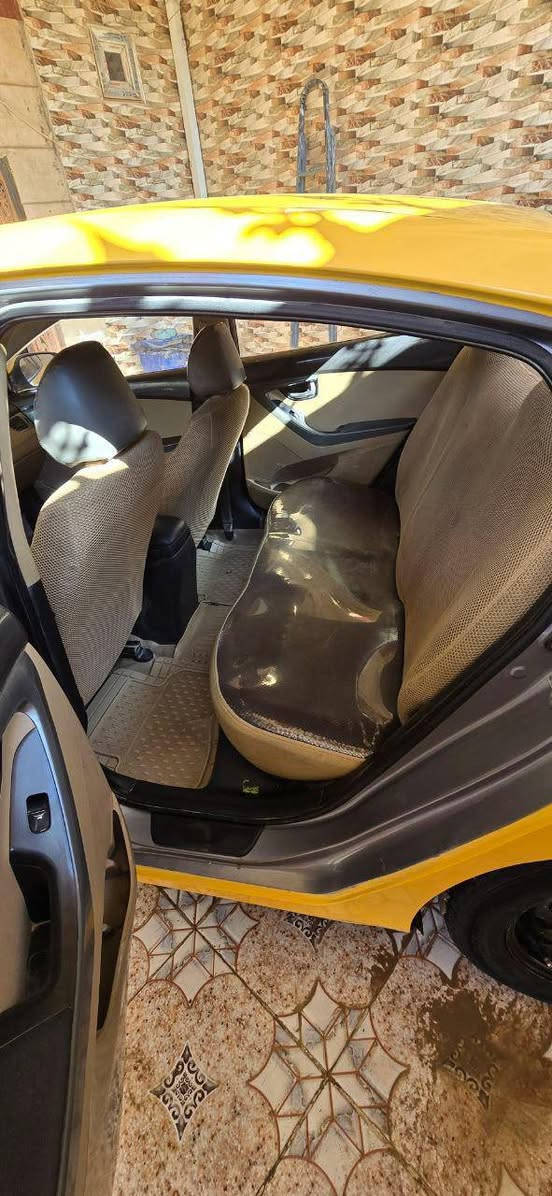 النترا 2012 وارد خليجي مكينه 1600 مكينه كير حداديه تبريد كهربائيات كلها شغاله بيه بنيد مصلح 
مكانه الديوانية 

السعر 88 

***********
