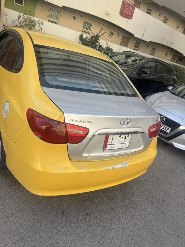 افانتي  موديل 10 بسمي. اني شرعي مكفول شاصي الغد حوض تكم قماره جملغات خلفيه مكفول محرك كير مكفول تبريد ثلج صدر امامي خلفي قبل يومين مسوي كولللله  تخم تابر جديد بس عوزه صبغ سعر 100 مكان ايسر ***********
