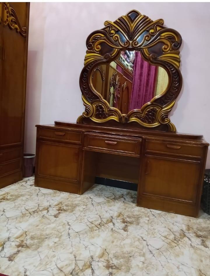 غرفه سوكي 
نضيفه بس جامه مفطوره
سعر 450قفل 
مكان عفك  
لاستفسار ***********
مو شراي لا يدخل خوان
