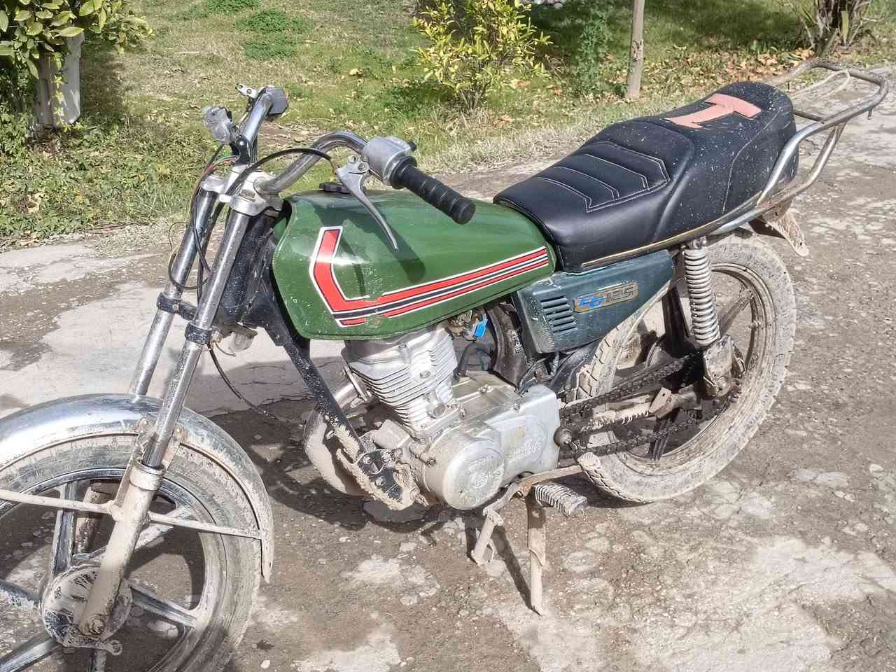 دراجه للبيع كلك سعر 180وبيهة مجال العنوان سده الهنديه ‏‪***********‬‏
