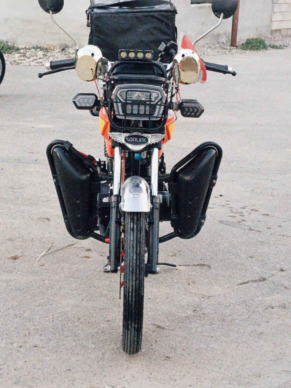 سيفان باب الأول جديد زيرو مديل 2024 مزود درع محرك + إم بي ثري وسماعات درع لايت جنطه جديده لايت زنون تاخذه ما تخلي ربع دينار علي وجديد ما مستخدم حيل ضاقطه وزنجيل محرك ناعم حيل مو شويه اخرس نشط محرك 200
مكاني تكريت البوعجيل 
***********
