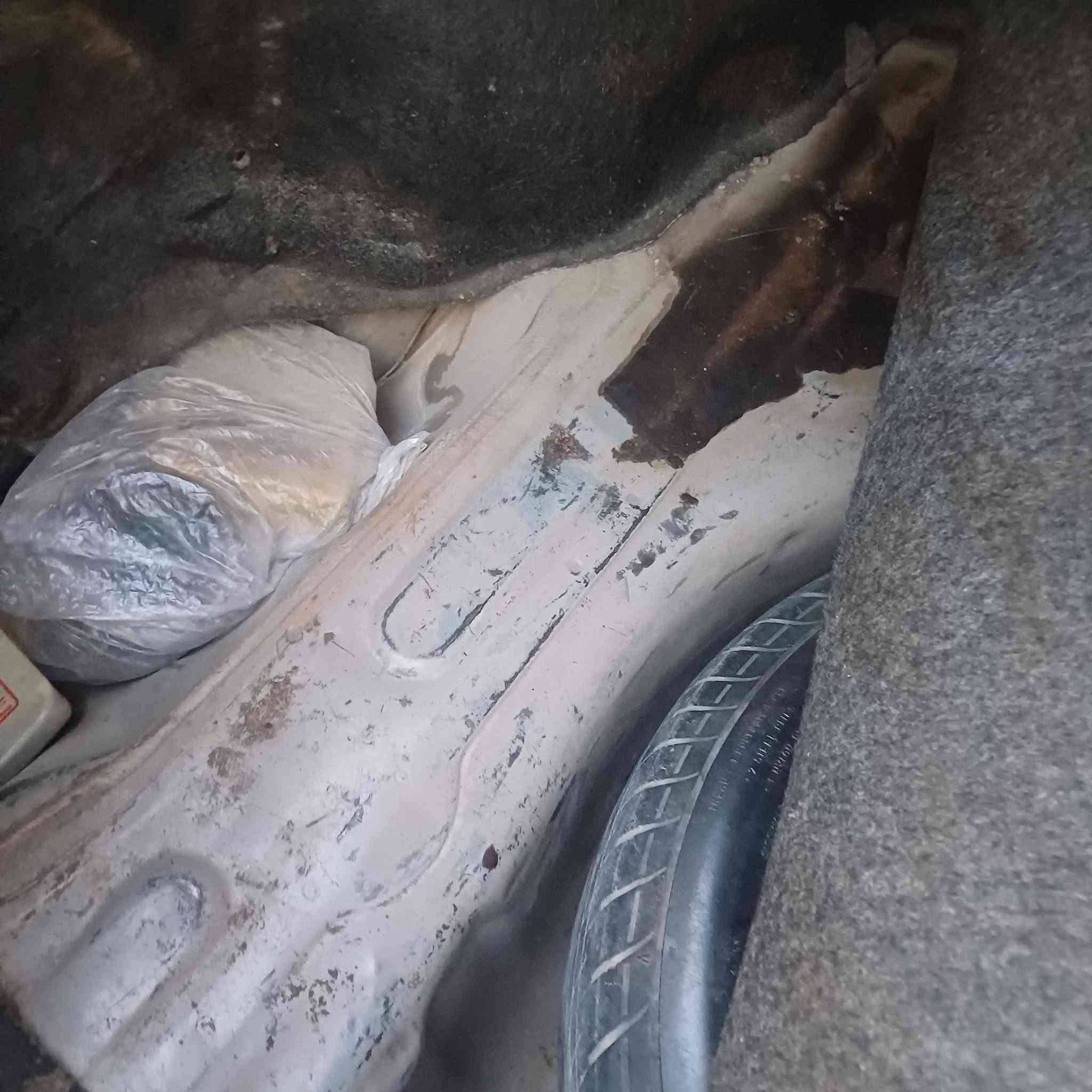 سلام عليكم كورله للبيع مديل 92سياره جاهزه من كلشي كهربائيات تبريد مكفوله من العيب الشرعي وضربه لسعر ٥٥ وبيها مجال العنوان كربلاء ***********
