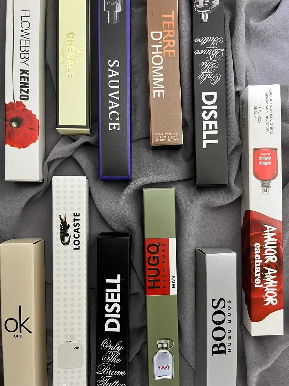 عطور سعر القطعه الف دينار اقل كميه للطلب 24 قطعه للحجز ماسنجر   وباقي انواع العطور منشوره بحسابي ادخل ع الصفحه تشوفهن
او تواصل واتساب ***********
