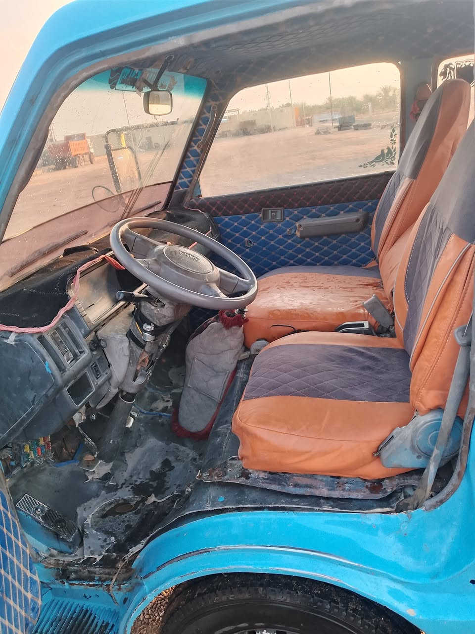 للبيع  كيه بنكو موديل 96 بسمي سنويه ل28 سياره جازه ما ناقصه يشي سعر 55 ورغه وبيه مجال مكان سياره ابو طيبان ***********
