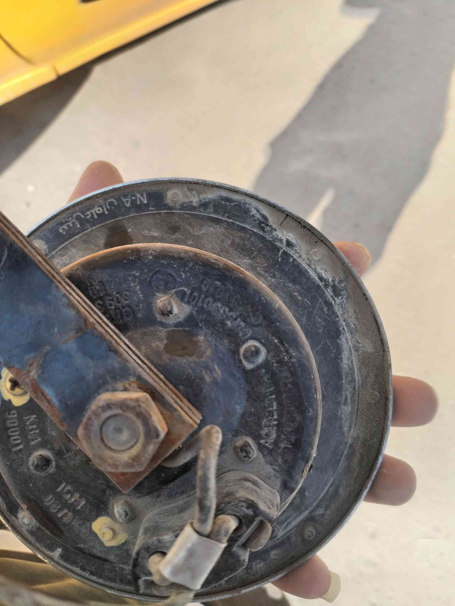 تك هورن بوش مال نبيل علوان وجبه قديمه فول سعر 50وبي مجال حك جيه فقط بغداد لامين ***********
