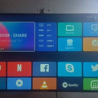 شاشه سامسونك كدامكم حجم 55 شاشه نضيفة وتتفعل بيها انترنيت سعرها 250 ال...