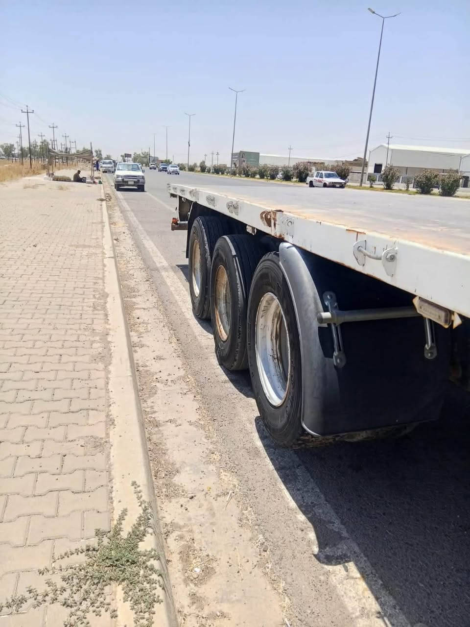 للبيع
عربانه فلات اوربي دبل تاير ثلاث دناكير سنويه دهوك العربانه مكفوله جاهزه كبل للشغل مكان موصل السعر 55 بيها مجال 
*********** واتساب اتصال
