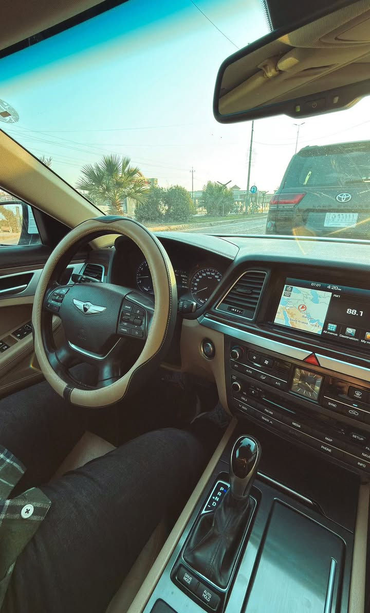 السلام عليكم … للبيع — هيونداي جينسس G80 موديل2015  خليجيه السياره كفاله عامه
📍 الموقع: الديوانيه

📍 رقم اللوحة: اربيل

🔹 المواصفات:

⚙️ محرك: V6 سعة 3.8 لتر 

ماشيه : 96 كم

🖥️ شاشة كبيرة تشغل فيديو / صورة / صوت

 

تبريد قطعتين امامي وخلفي 

كاميرا خلفية

كشنات كهربائيه تدفئه 

هيتر ستيرن 

تحكم كامل بالاستيرن 

حساسات أمامية وخلفية

زجاج دبل عازل ونظام حمايه 

فتح صندوق تلقائي عند الاقتراب 

برده كهربائيه خلفيه وبردات جانبيه 

علامات ترحيب جينيسس LED عند الاقتراب  

شفتات ستيرن. 

🚘 تثبيت سرعة 

بانوراما

دواخل صاج

غرفتهه بيجي مو اسود

ليد زينون LED اصلي مو شد 

السيارة مجهزة بالكامل ما ناقصها شي 

 فقط رصعة  بالباب عكس السايق ورجعتهه بارد كد ٣ اصابع  

 • السيارة نظيفة وجاهزة للفحص

 مكان السياره ديوانيه 

225 السعر 

***********
