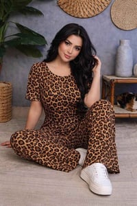 فانيلة قطني • فري سايز • كمية محدودة