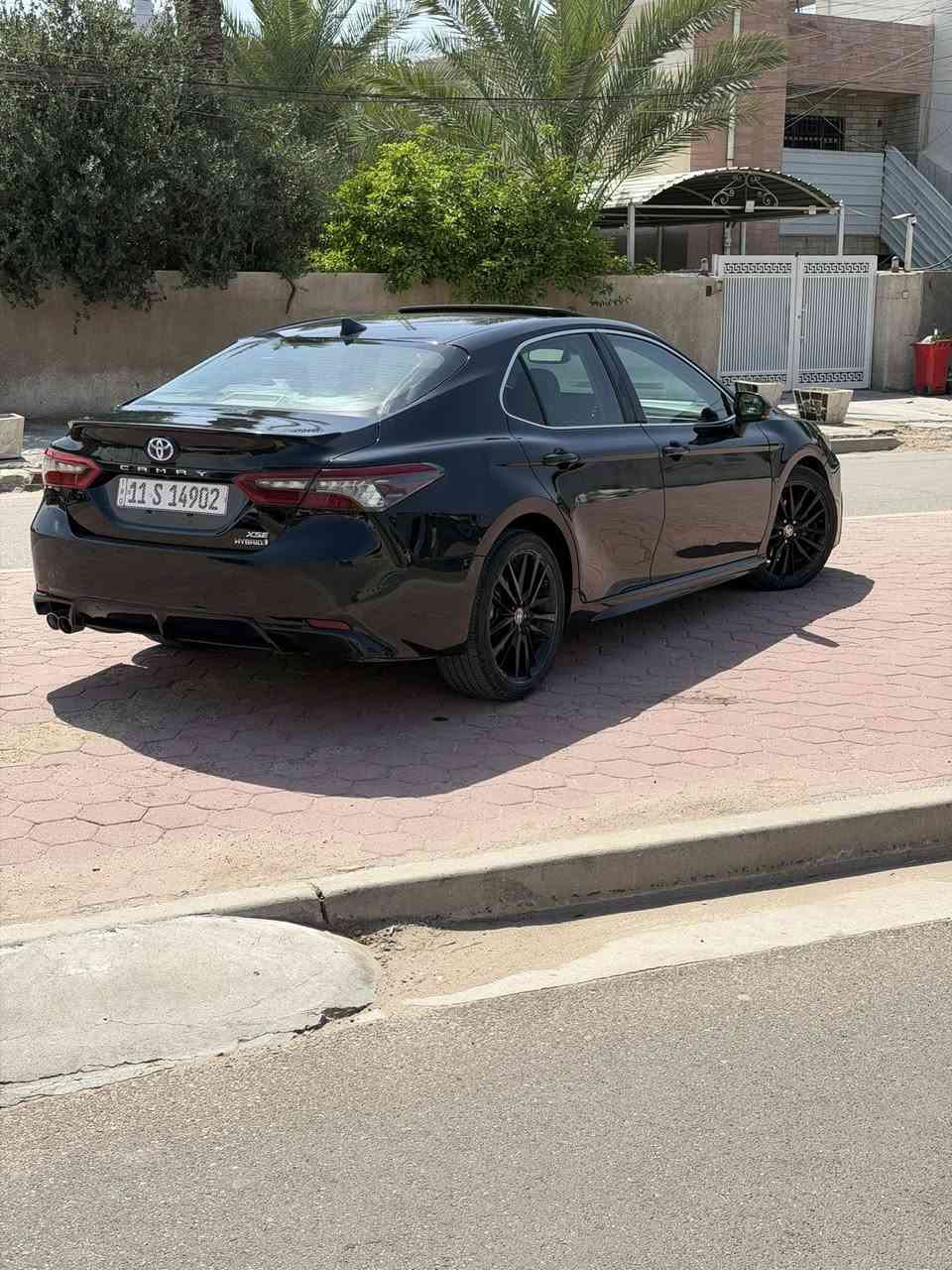 السلام عليكم ورحمة الله وبركاته 💐
كامري XSE نايت شيد فول ١/١.   2022 
السيارة مكينة هايبرد وبانزين

- موديل 2022
- مكينة ٤ سلندر.  هايبرد 2500 vvt 
- لون اسود ملكي 🖤
- فتحة سقف ( سلايد روف ) 
- بصمة تشغيل 
- بصمة ابواب وصندوق 
- كشنات جلد ( كهرباء + تدفئه ) 
- شاشه كبيرة + كامره hd 
- كار بلي
- ثلاث انظمة قيادة ( sport-eco-normal ) 
-رادارات ( امامي - خلفي + تحديد مسار ) 
- كروز سرعه + شفتات تبترونك 
- ماشيه 100 الف 
- ضرر جداً بسيط 
( فقط دعامية وبنيد راجع بارد ) 
- بدون ايرباك 🔴
صور الحادث مرفقة مع المنشور
السيارة كلش جديده ومناقصها كلشي 
بالعافية ع الي تصير من نصيبة 

مكانها بغداد / حي الجامعة 

للاستفسار.    *********** 📞

السعر.   18,200💵💵
