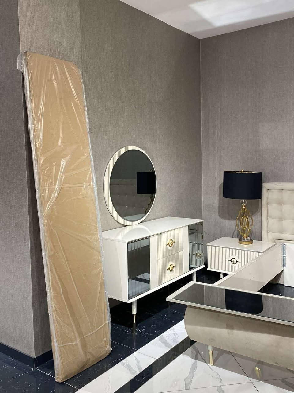 تاخمی تورکی ئەسڵی لە دیوان کڕاوە لۆک لۆکە ٣ مانگە کراوە بە دۆشەگەوە ٨٥٠ هەزار و معامەلە لە سلێمانی


**إذا كنت صاحب هذا الإعلان وتريد حذفه لأي سبب، رجاءا أرسل رسالة إلى الدعم الفني**