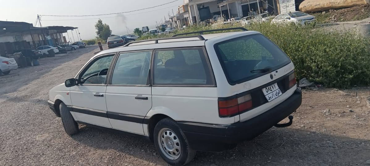 فولگس واگن باسات
 موديل 1990 كير عادي
حيل نظيفة بدون حادث
مكينة 8.0 وكير بشرط
شرط والوكالة والتحويل
سعر 30 $ ومجال بردرش 
*********** -- *********** اكر, نينوى
