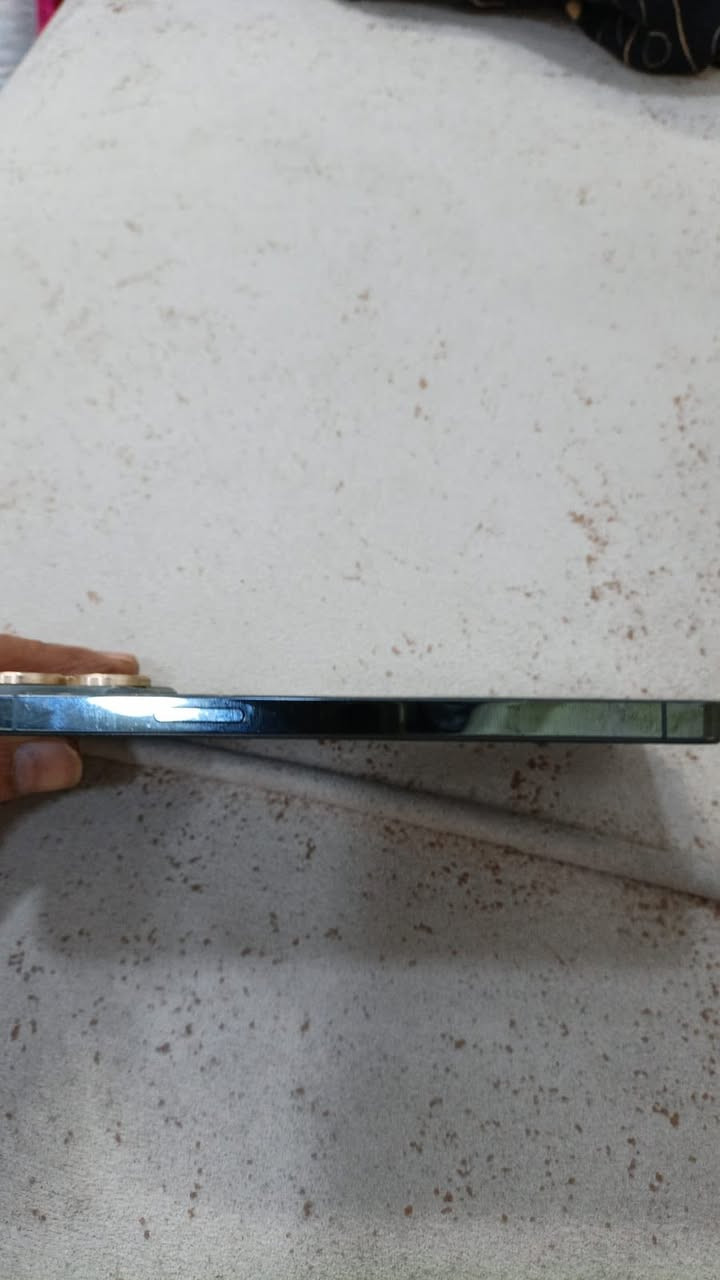 للبيع تلفون 13 برو ماكس كلش نضيف قفط مبدل بطاريه اصليه كارتونه  ***********
