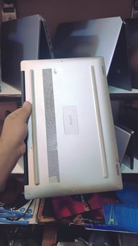 Dell XPS • i7 جيل ثامن • GTX 1050 Ti