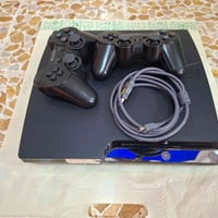 للبيع بلي3 هارد 320 جهاز جديد مامفتوح مع يدتين و20لعبة السعر 120بي مجا...