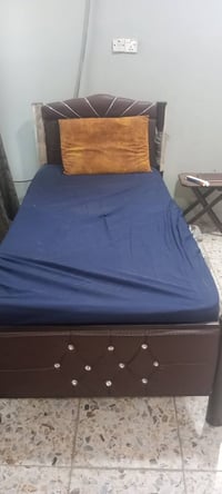 سرير • البلديات الضباط