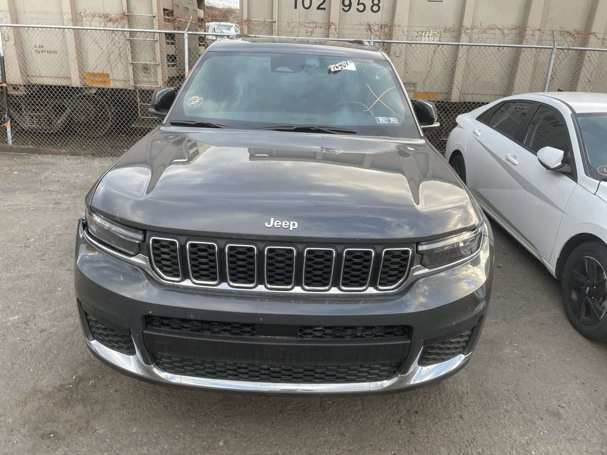 السلام عليكم
جيب كراند شيروكي 2025 
مواصفات لاريدو 
واصل ميناء مقصر 
كتاب شهداء بصره 
السعر 265 
للاستفسار 
***********
***********
