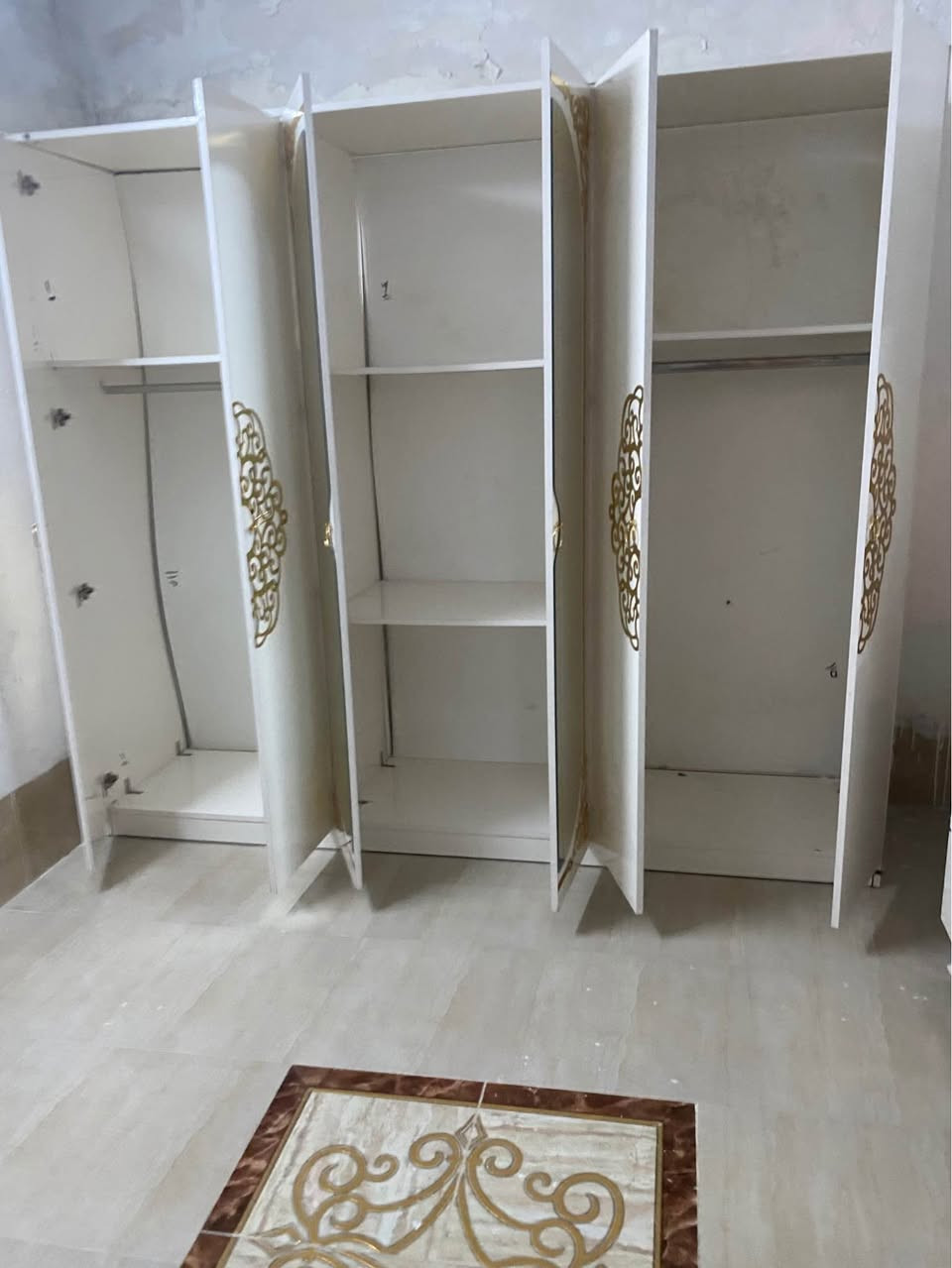 سیسەمی لەگەر نیە اوەندەیە   50هزار دەمانەوێ سبەی  بفرۆشرێت بەپەلەیە لەهەولێرە
*********** أربيل, العراق
