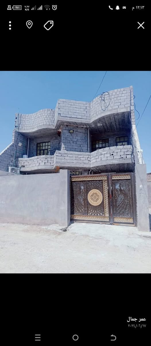 الدار للبيع في الجولان الثانيه قرب المدرسه الجديده
المساحه 200 ٫الواجه 10، النزال 20
البيت كامل من كلشي سيراميك وديكورات 
⭕الطابق الأرضي: 
مطبخ وصاله وغرفه وحمام ومناور 2 وديوانيه جبيره 

⭕ الطابق الثاني:
3 غرف نوم ووحده منهن سويت وحمام 
وبيتونه وسطح
السعر (85) وبي مجال 
***********
