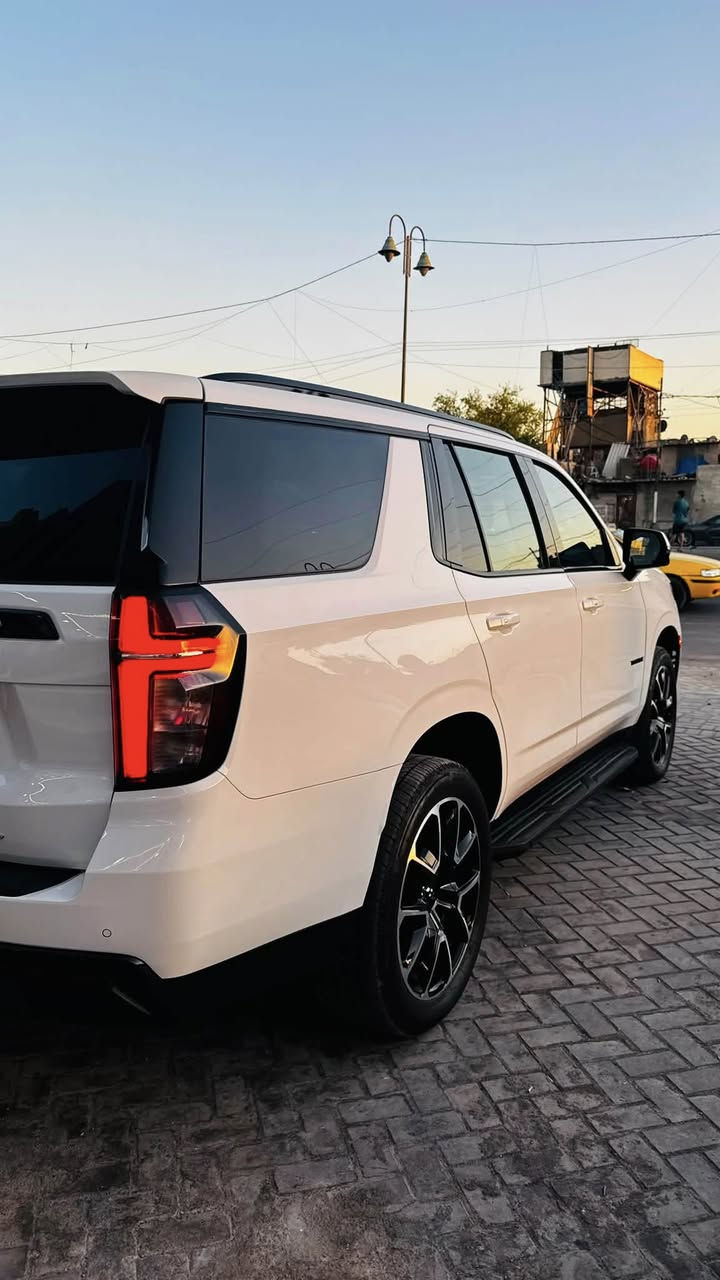 السلام عليكم 

�

للبيع شفروليت تاهو RST،
▪️ موديل: 2024
▪️ فئة: RST
▪️ محرك: 5.3 V8
▪️ عدد المقاعد: 7 ركاب vip
▪️ فتحة سقف بانوراما 
▪️ وارد أمريكي
▪️ اللون: أبيض

:
✅ تشغيل بصمة ودخول ذكي
✅ ريموت ستارت
✅ شاشة كبيرة متعددة الوظائف
✅ Apple CarPlay و Android Auto
✅ كاميرا وحساسات
✅ مقاعد جلد
✅ مثبت سرعة
✅ شحن لاسلكي
✅ إضاءة LED كاملة
✅ جنوط RST رياضية
✅ أنظمة أمان ومساعدة للسائق
حالة السيارة:
✔️ دعامية أمامية مبدلة
✔️ تصليح خفيف في البنيد
✔️ السيارة مرتبة وجاهزة للفحص 
� السعر المطلوب:45،500$ دولار
(مكلف في النشر)
عنوانها بغداد 
***********
