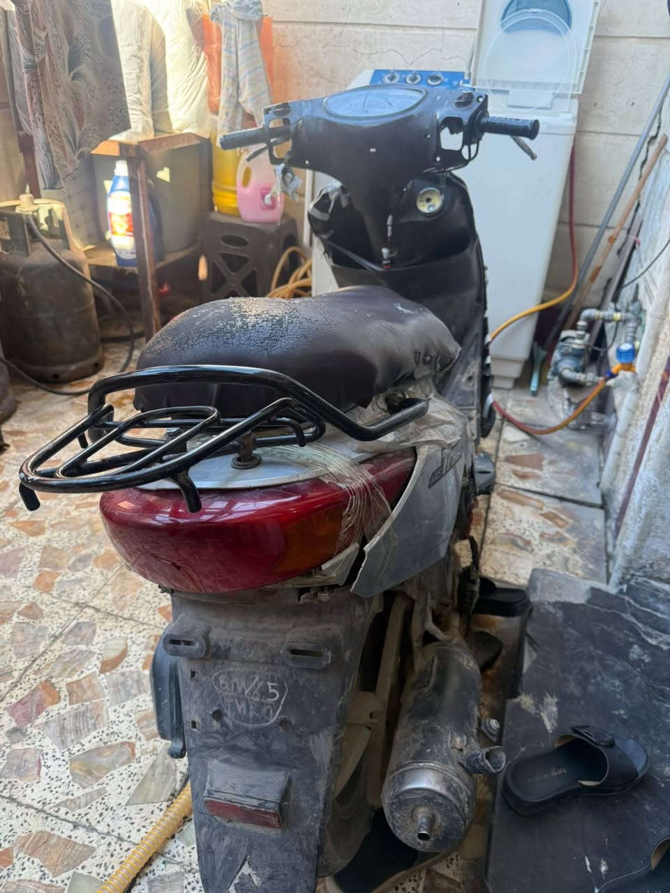 اكزز نوزل للبيع يحتاجله كفرات وفيت بم مكينه ما مفتوحه جديده شغاله الدراجه رايده٢٥٠مدينه الصدر ***********
