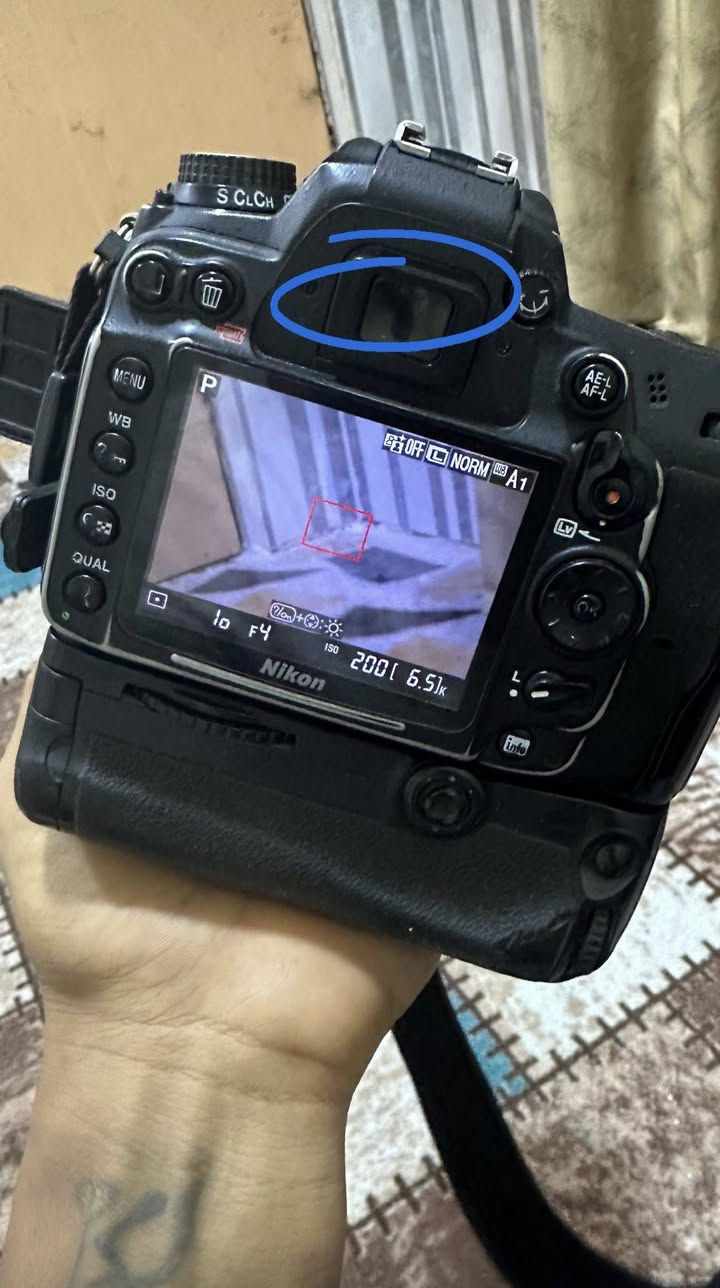 نيكون D7000 للبيع مكاني بصرة بيها مشكله زغيرة وممأثرة وياها كراب وبطاريات عدد 2 وشاحن زوم 70/300موضحة بل صورة تريد تشوف شغلها راسلني وتدلل مستعجل سعرها 500


**إذا كنت صاحب هذا الإعلان وتريد حذفه لأي سبب، رجاءا أرسل رسالة إلى الدعم الفني**