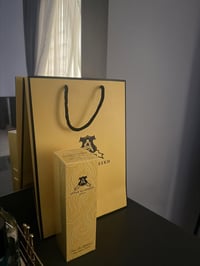 عطر كارزما جديد غير مستخدم .. السعر ١٢٠ الف مع التوصيل قفل 07764252321