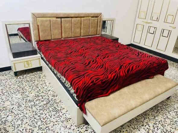 للبيع ٨ قطع غرفه نوم تركي سعر ٨٠٠ وبيه مجال ع خاص
حي الشهداء قرب جامع السلام
*********** بي واتساب
