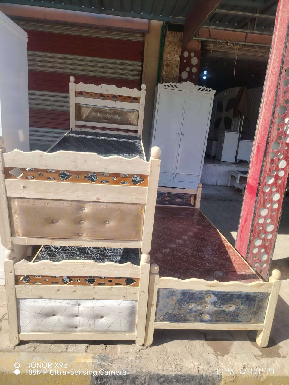 تتوفر لدينا جميع انواع الغرف والبوفيات كناتير دواشك جرابي واي شي يخص النجارة العراقية  
***********
#غرف_نوم 
#النجارة 
#كناتير_صاج 
#بوفيات 
#جرابي_نفر
